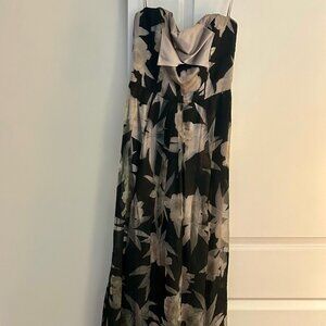 Lovely, floor-length gown -- Size 2